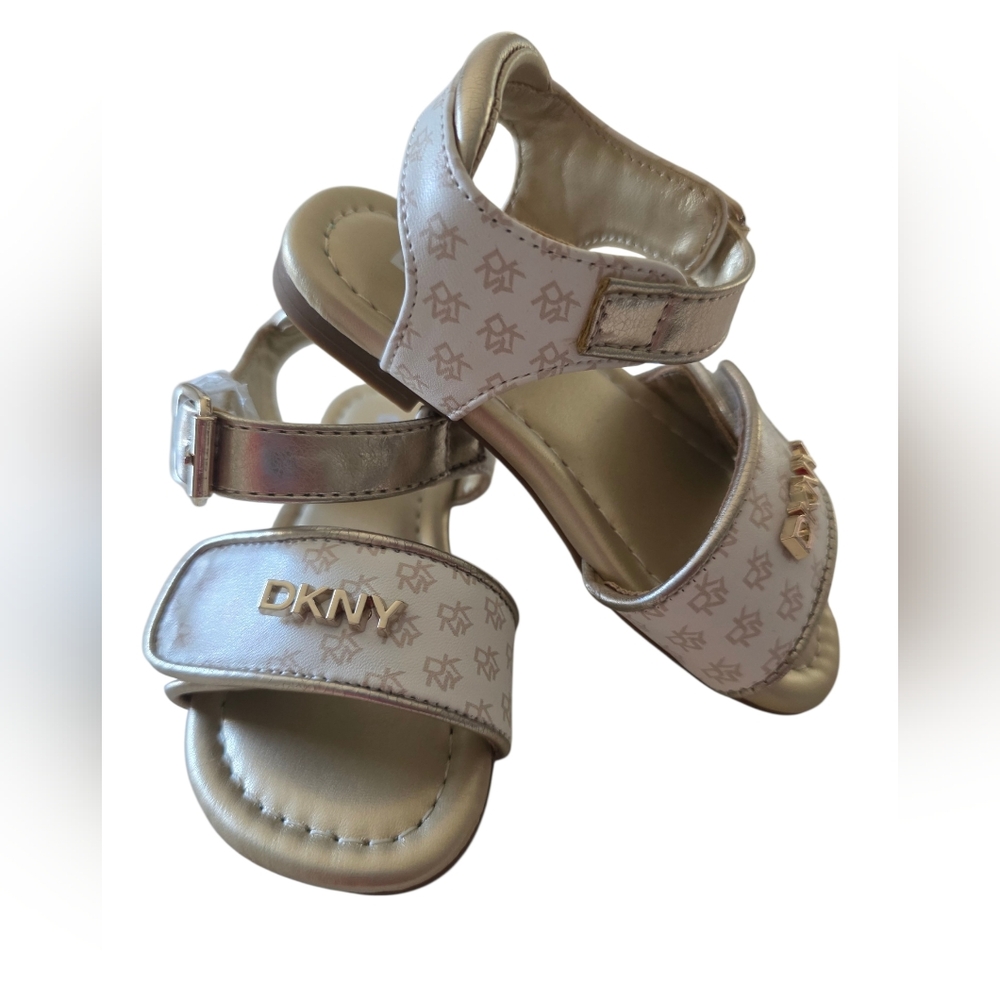 DKNY Kids Huston Hollyn Sandals Girl Size 7